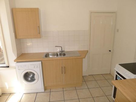 1 bedroom flat to rent - Photo 4