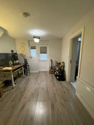 1 Bed Flat, Forest Road, E17 - Photo 1