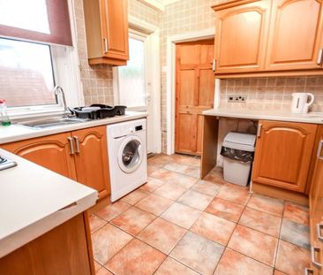 Latimer Road, Bournemouth - Photo 3