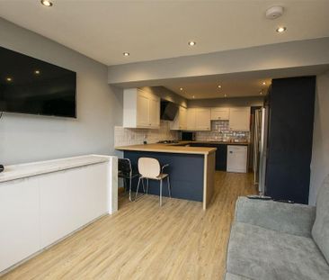8 bedroom house to rent - Photo 2