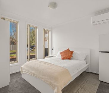 Point Cook - Photo 3