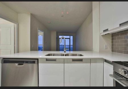 For Lease - 65 Watergarden Drive Unit# 1004, Mississauga, Ontario - Photo 5