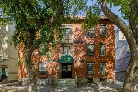 - 1 Bedroom at Rideau Classic - Photo 3