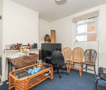 4 bedroom terraced house to rent - Photo 5