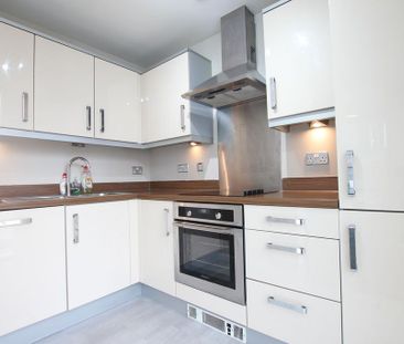 2 bedroom flat to rent - Photo 5