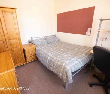 8 Ambleside Avenue - Photo 3