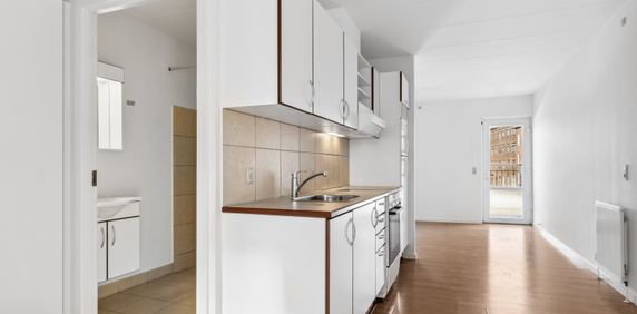 Charmerende og moderne bolig med altan - Photo 2