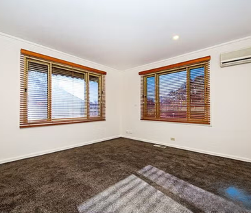 129 Gilmore Crescent, Garran ACT 2605 - House For Rent | Domain - Photo 2