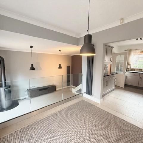 3 bedroom townhouse to rent - Photo 1