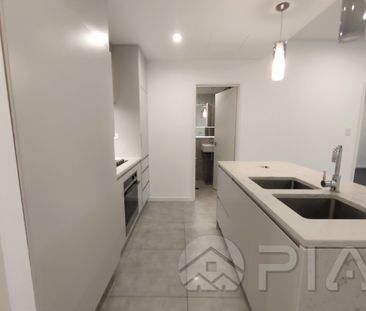 Gorgeous two bedroom apartment for lease - Photo 3