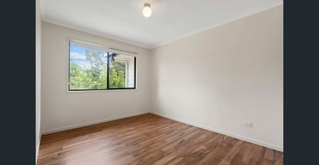 Perfect family Home! - Photo 2