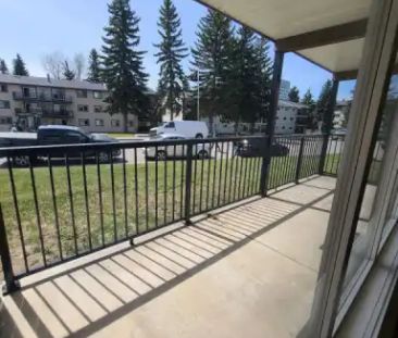 Walk to University, Foothills Hosptial and Tom Baker Cancer Clinic ... - Photo 1