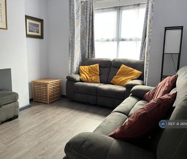 2 bedroom terraced house to rent - Photo 1