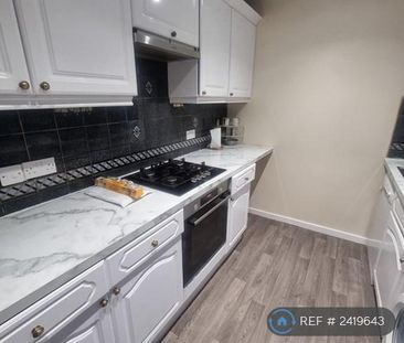 4 bedroom detached house to rent - Photo 6