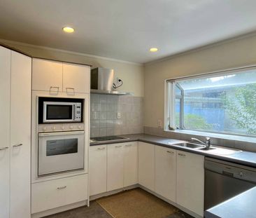 3-BEDROOM IN SOMERVILLE - Photo 5