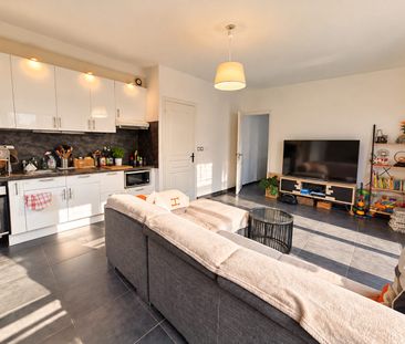 Location Appartement 2 pièces 49m² NICE 06200 - Photo 2