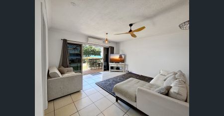 Waterfront Living on the Maroochy River! - Photo 2