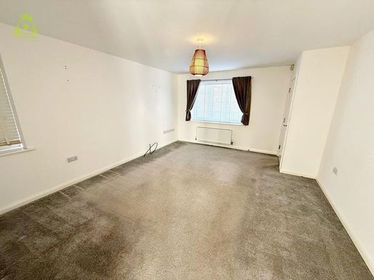 4 bedroom semi-detached house to rent - Photo 1