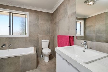 1/20 St Pauls Place Gobbagombalin NSW - Photo 4