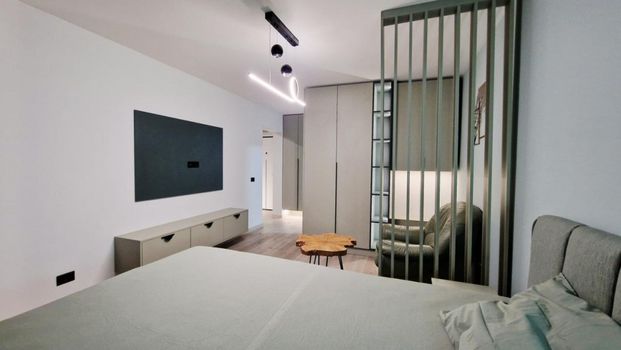 Garsoniera Piata Victoriei, etaj 5 din 10, prima inchiriere - Fotografie 1