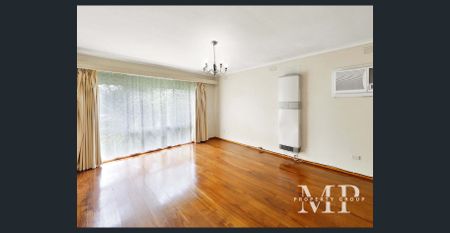 2 Bedroom House with Good Sized Yard - Photo 2