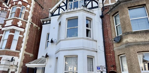 Sea Road, Bexhill-On-Sea, TN40 1JL - Photo 2