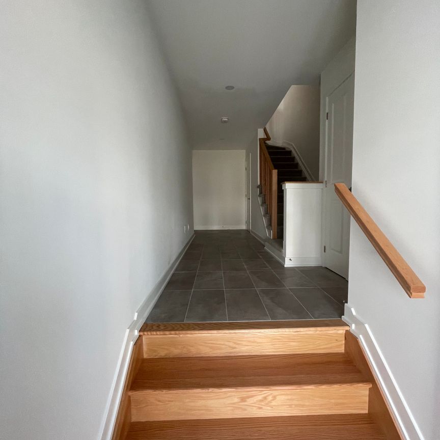 For Lease - 54 Arinto Place, Kanata, Ontario - Photo 1