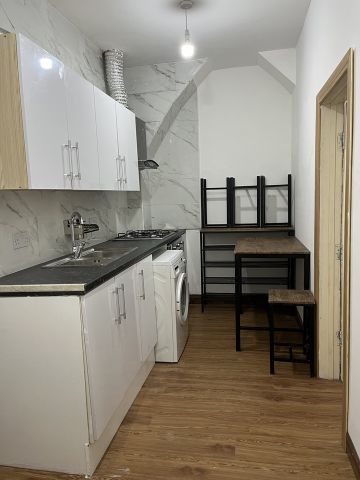 Room in a Shared House, Refurbished Mmu Uom Piccadilly Stat, M12 - Photo 2