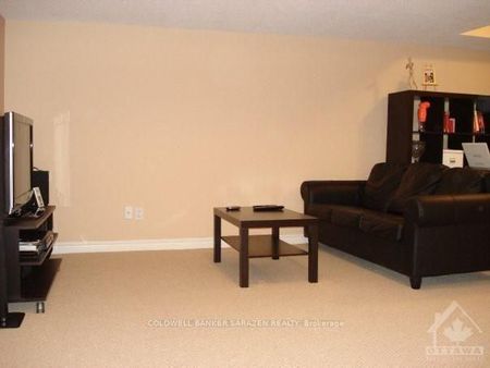 For Lease - 92 Selhurst Avenue, Barrhaven, Ontario - Photo 2