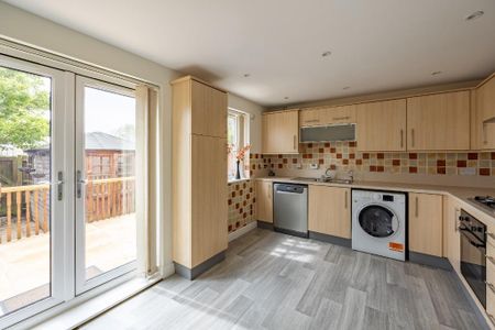 3 bedroom townhouse to rent - Photo 4
