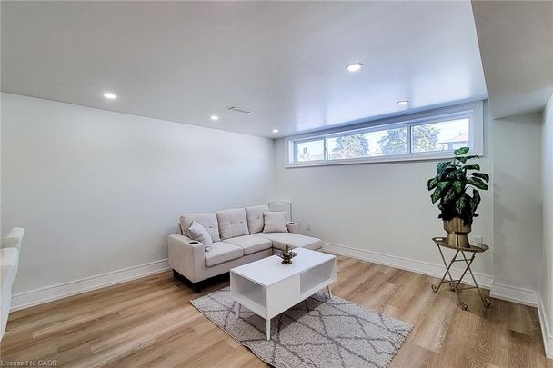 For Lease - 237 Fernwood Crescent Unit# 2, Hamilton, Ontario - Photo 1