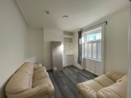 4 bedroom house to rent - Photo 2