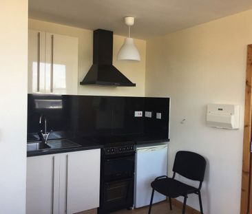 Queens Road Studio 12 - Photo 2