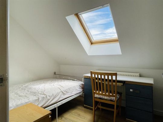 2 bedroom house share to rent - Photo 1