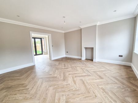 Sabre Close, CM6, Felsted - Photo 3