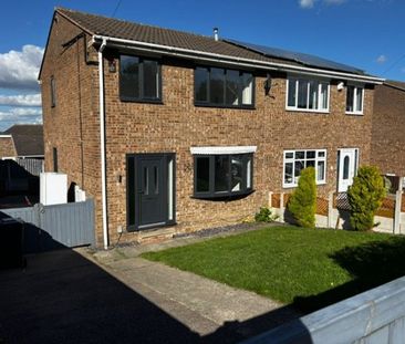 3 bed Semi-Detached - To Let - Photo 3