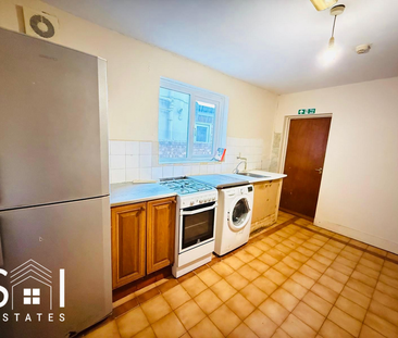 5 bedroom terraced house to rent - Photo 2