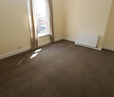 Nelson Street, Bury, BL9 9BL - Photo 4