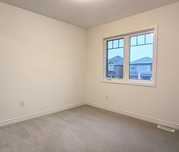 For Lease - 19 Histand Trail, Kitchener, Ontario - Photo 6