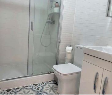 1 Bed Flat, Ilford, IG1 - Photo 5