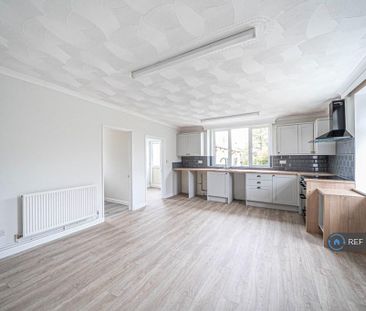 3 bedroom bungalow to rent - Photo 4