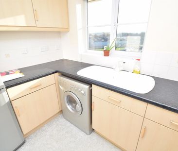 Spruce Court, Wakefield - Photo 2