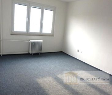 Pronájem bytu 2+1 52 m2 - Fotografie 2