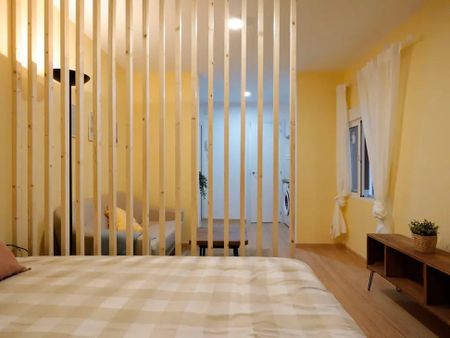 Calle de Carracedo, Madrid, Community of Madrid 28024 - Photo 3