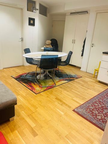 Gamla Södertäljevägen, Segeltorp - Photo 2