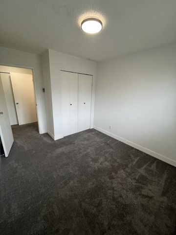 AURORA APARTMENTS - 303 - Photo 3
