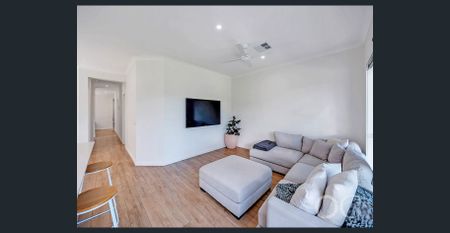 Open The Door to Effortless Elegance - Photo 3