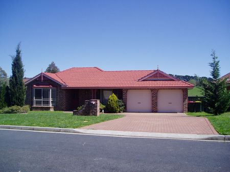 54 Turner Crescent, Orange, NSW 2800 - Photo 2