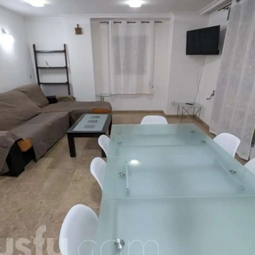 Piso de alquiler en Carrer del Duc de Mandas, ., Sant Llorenç - Zona Alfahuir - Photo 1