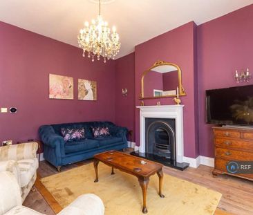 2 bedroom maisonette to rent - Photo 5